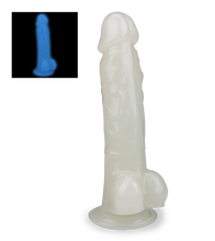 Laden Sie das Bild in den Galerie-Viewer, 22,5 cm langer phosphoreszierender Saugnapf-Dildo Lumino