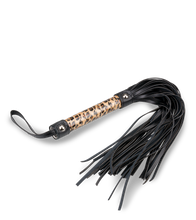 Laden Sie das Bild in den Galerie-Viewer, BDSM-Flogger Spotty
