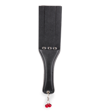 Laden Sie das Bild in den Galerie-Viewer, Geschlitztes BDSM-Paddle mit Glöckchen