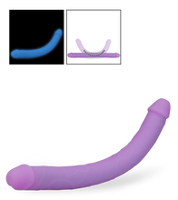 Laden Sie das Bild in den Galerie-Viewer, Phosphoreszierender Doppeldildo Blair